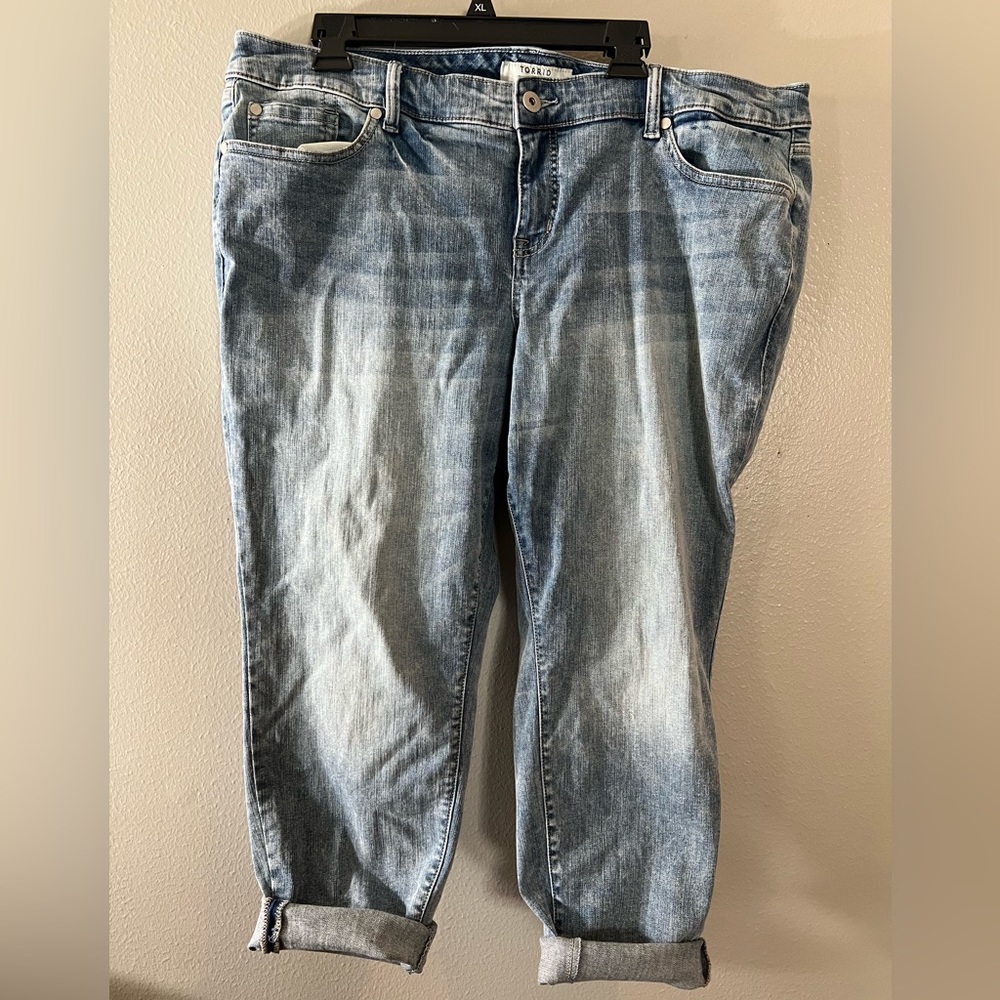 Torrid denim capris